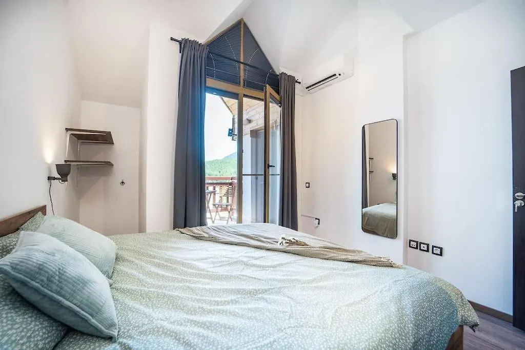 Apartment Alpin Penthouse 2 Bedroom With Fireplace And Mountain View Bansko