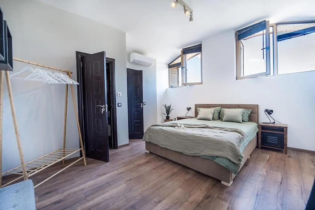 Alpin Penthouse 2 Bedroom With Fireplace And Mountain View Bansko Bulgarien